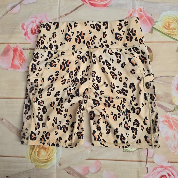 Fabletics set - leopard print - Picture 12 of 15